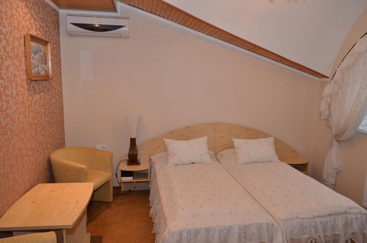 Hotel Serpanok Tyachiv Ruang foto